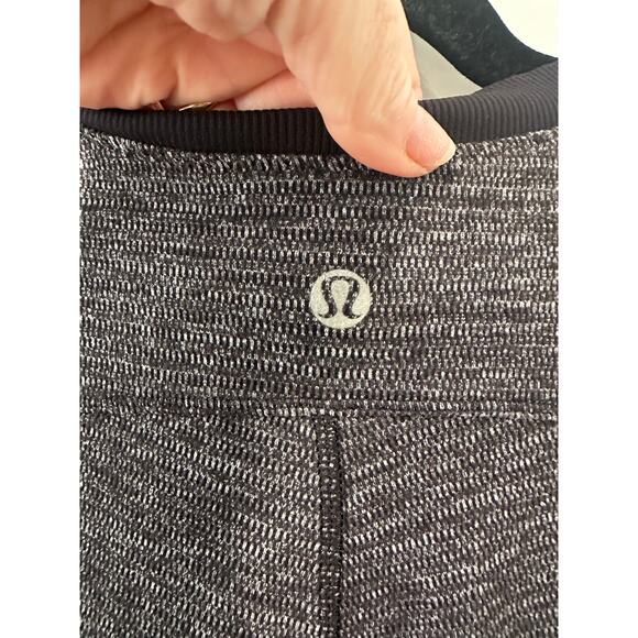 Lululemon Long Sleeve Top Size 8 - Picture 6 of 6